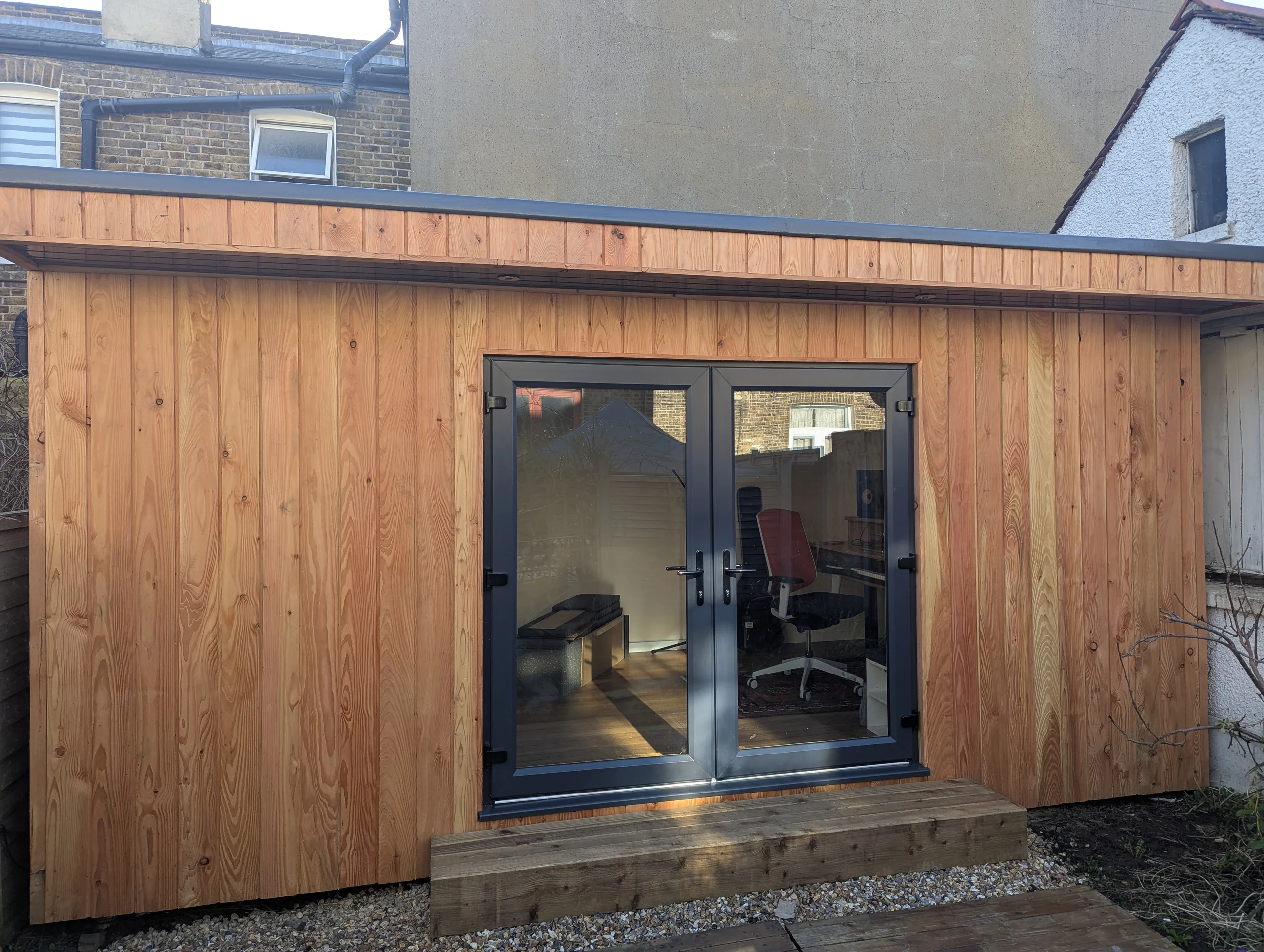 Completed garden room in Holland - photo 3 of 6